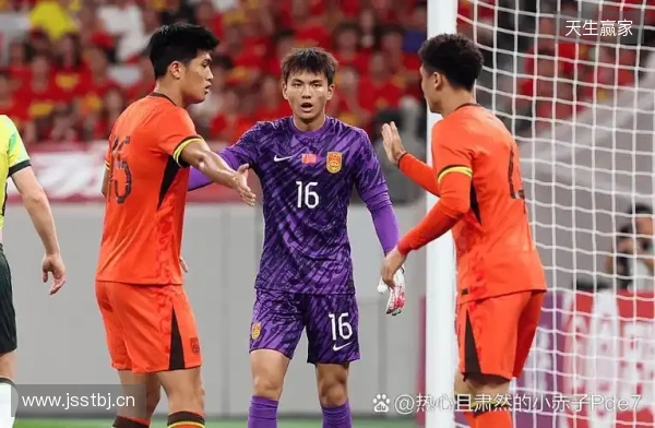 媒体人热议U23国足半场：泰国速度快，李昊又救命了，黄牌是隐患